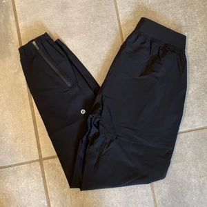 Lululemon Pants - Size 4